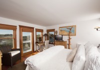 Suite 133 Bedroom